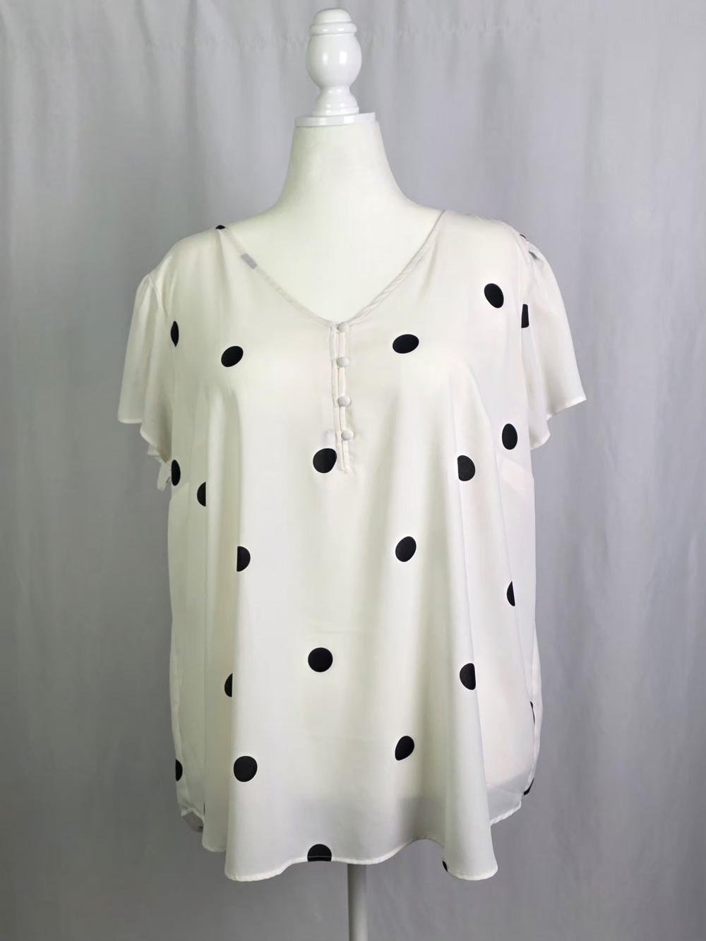 LOFT Plus Short Sleeve Ivory Blouse with Black Polka Dots Size 20 2X
